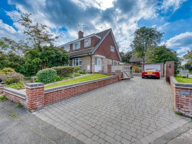 House for sale in Colwich, Baswich