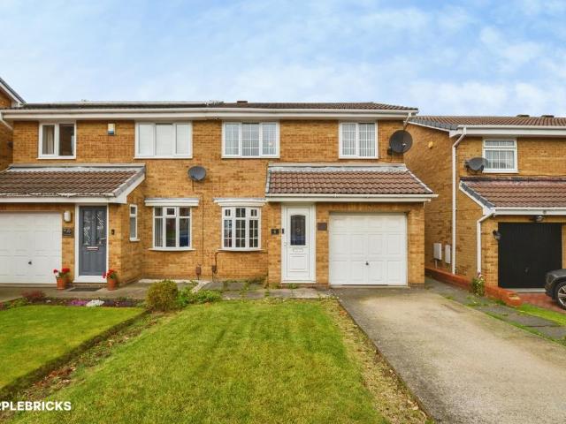 House for sale in California, Tees Valley