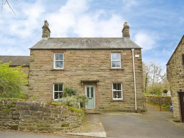 House for sale in Froggatt, East Midlands