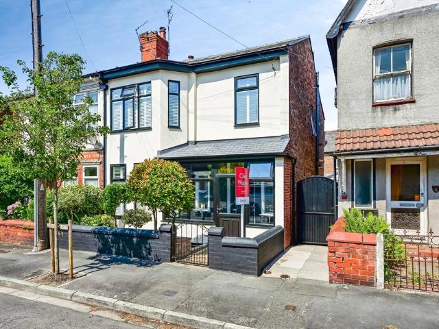 House for sale in Great Crosby
