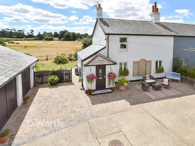 House for sale in Elvington, Ash