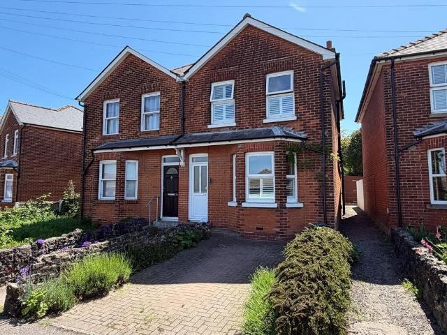 House for sale in Sandwich, Ash