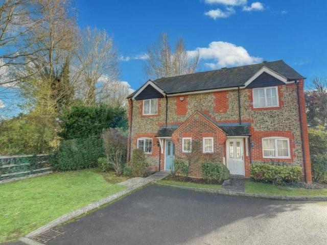 House for sale in Longwick, Buckinghamshire