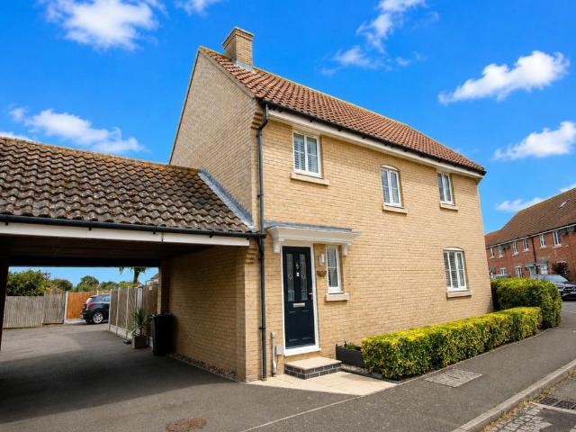 House for sale in Clacton-on-Sea, Tendring