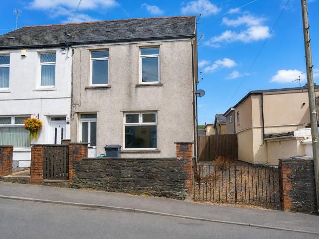 House for sale in Llwydcoed