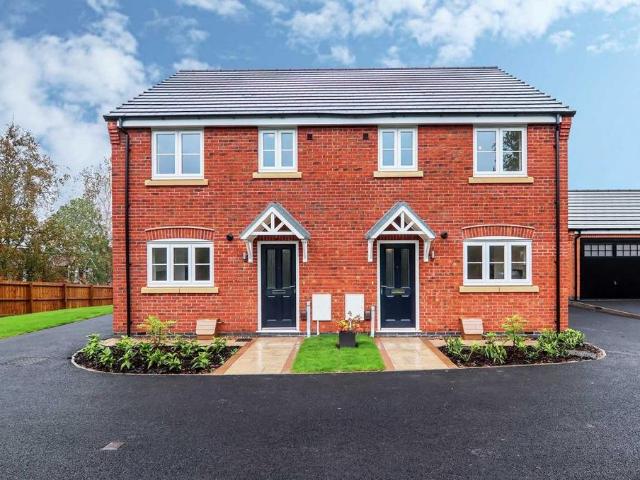 House for sale in Elmfield, Leicestershire