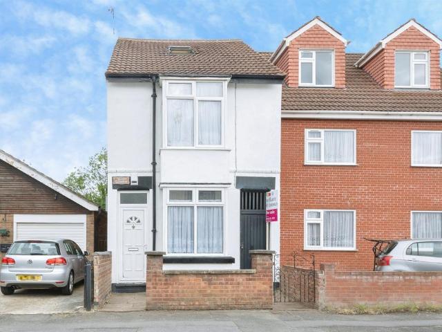 House for sale in Old Wharf, City Of Leicester