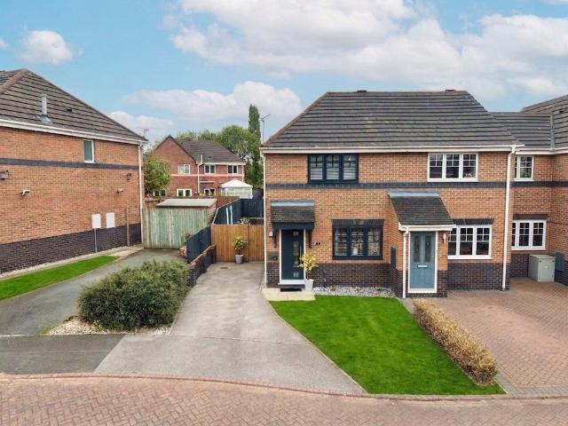 House for sale in Hammond Street