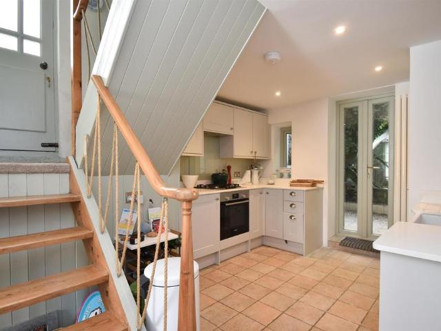House for sale in Old Town, Guestling Green