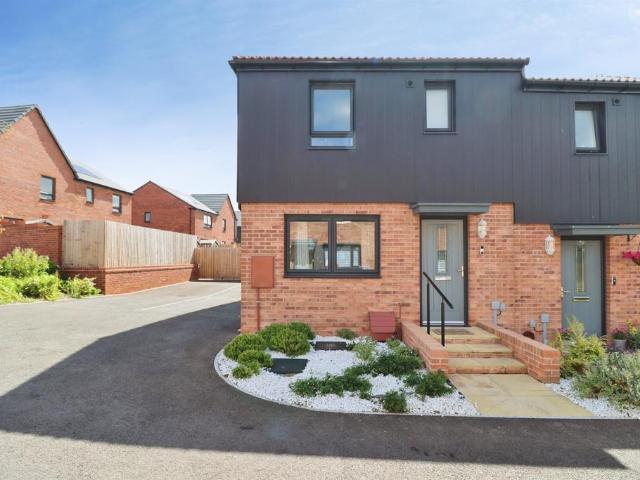 House for sale in Yate Rocks, Yate