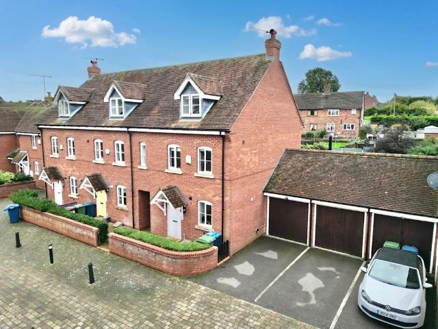 House for sale in Eccleshall, Stafford