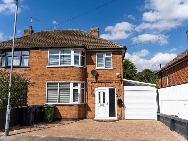 House for sale in Stanford On Avon, Leicestershire