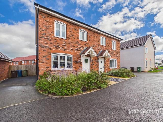 House for sale in Partridge Walk, Stafford