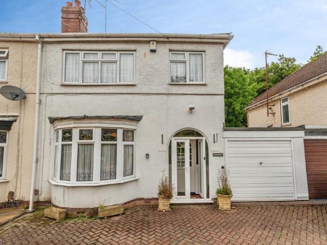 House for sale in Bilston, West Midlands
