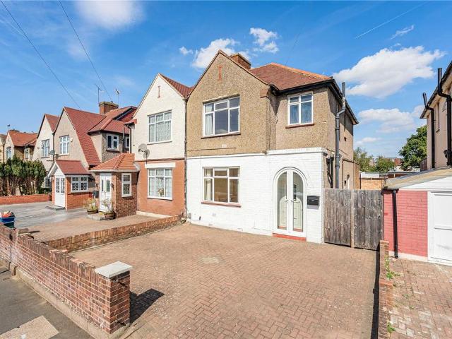 House for sale in London Borough of Hounslow, Greater London