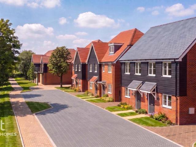 House for sale in Borehamwood, Hertsmere