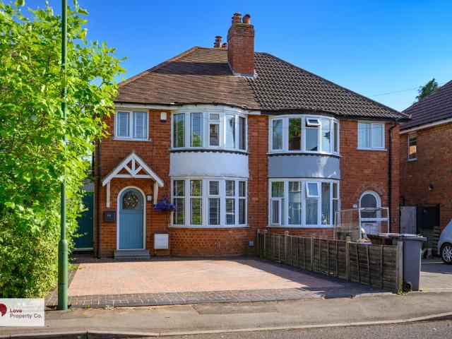 House for sale in Elmdon, West Midlands