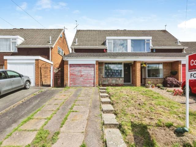 House for sale in Halesowen, West Midlands
