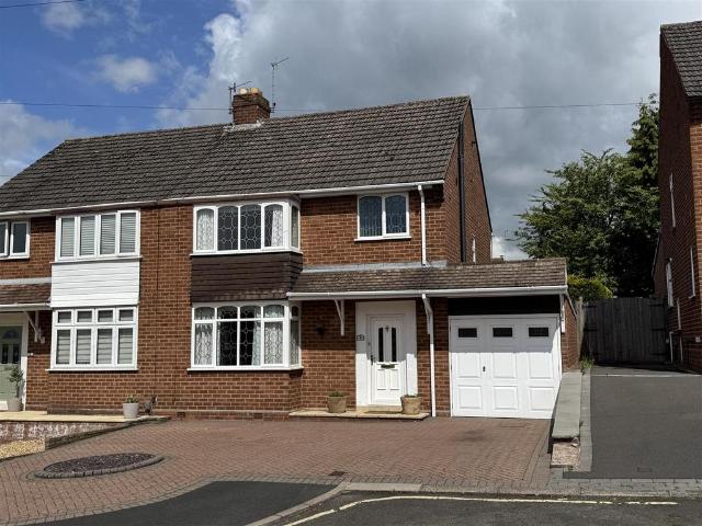 House for sale in Audnam, Amblecote