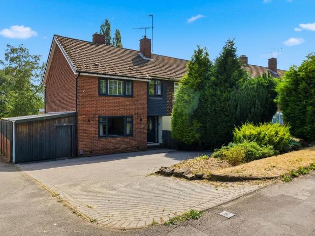 House for sale in Loundsley Green