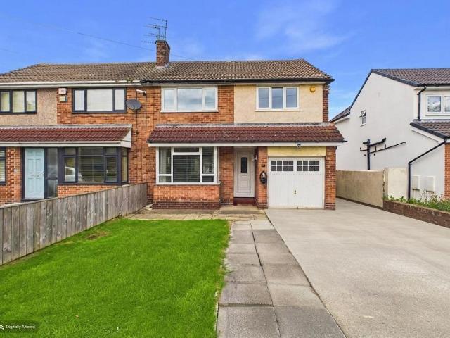 House for sale in Cleadon, Tyne And Wear
