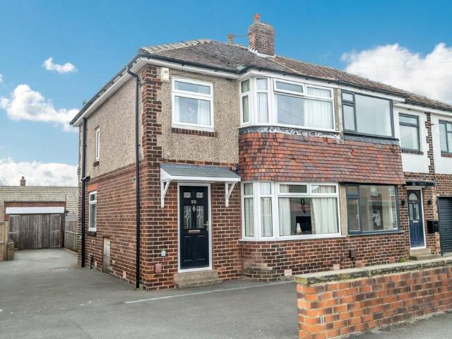 House for sale in Hanging Heaton, Dewsbury