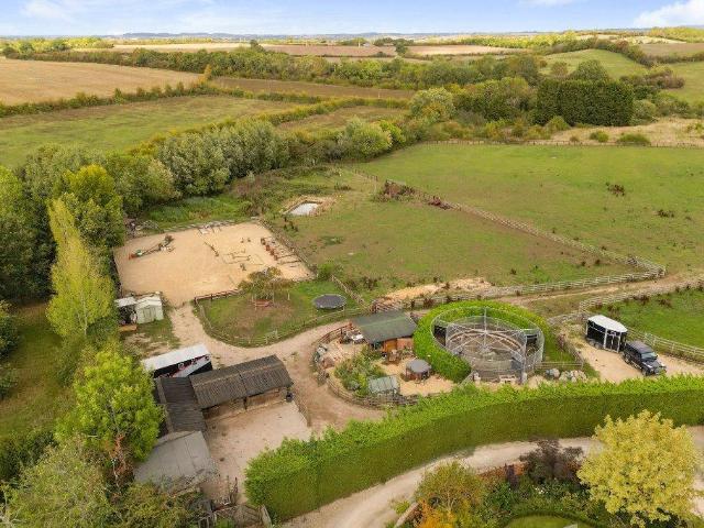 House for sale in Alderminster, Warwickshire