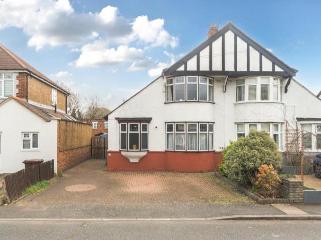 House for sale in London Borough of Merton, Mitcham