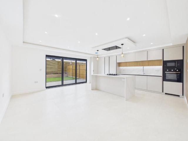 House for sale in Greater London