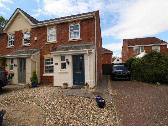 House for sale in Easton-in-gordano, North Somerset