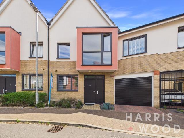 House for sale in Mile End, Fordham Heath