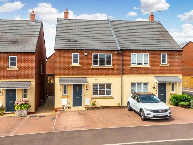 House for sale in Raunds
