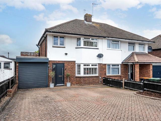 House for sale in California, Dunstable