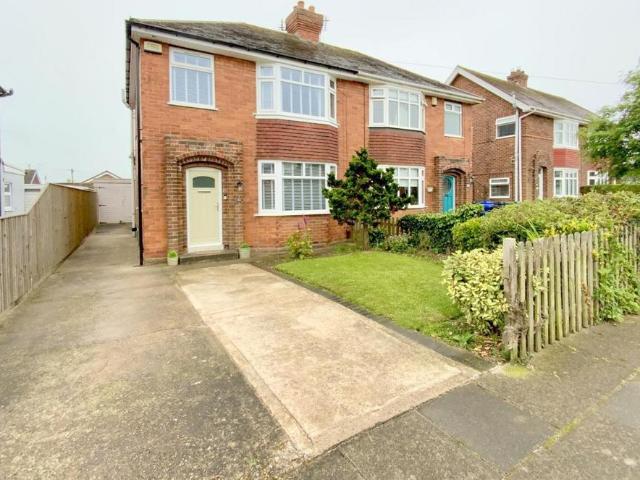 House for sale in Waltham, North East Lincolnshire