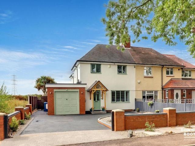 House for sale in Shenstone, Lichfield