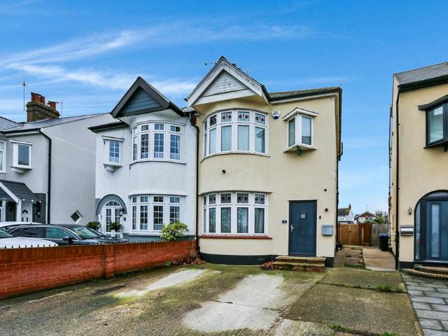 House for sale in Alton Barnes, Isle Of Man