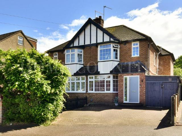 House for sale in Cranborne, Potters Bar