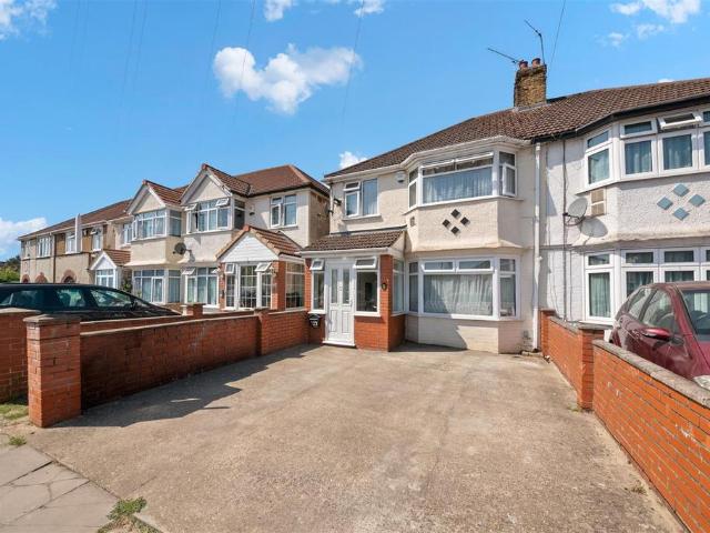 House for sale in London Borough of Hounslow, Greater London