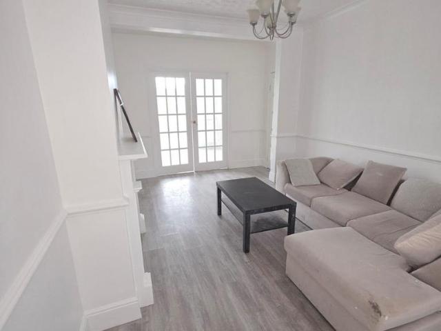 House for sale in Aveley, Essex