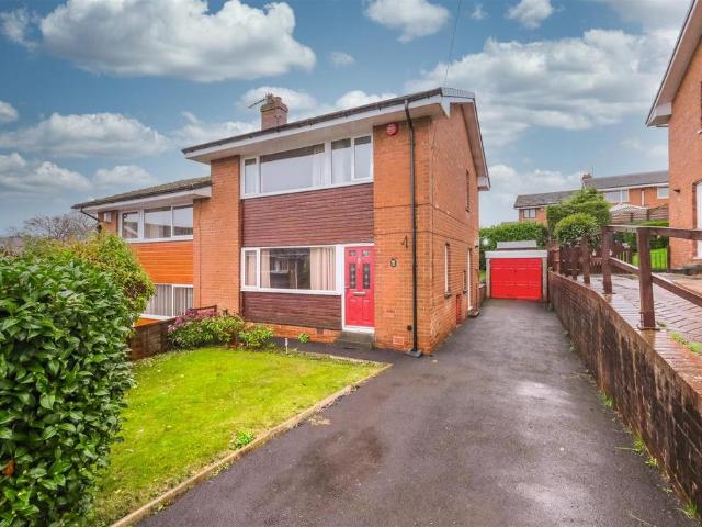 House for sale in Field Lane, Rastrick