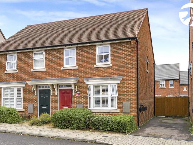 House for sale in Castle Hill, Dartford