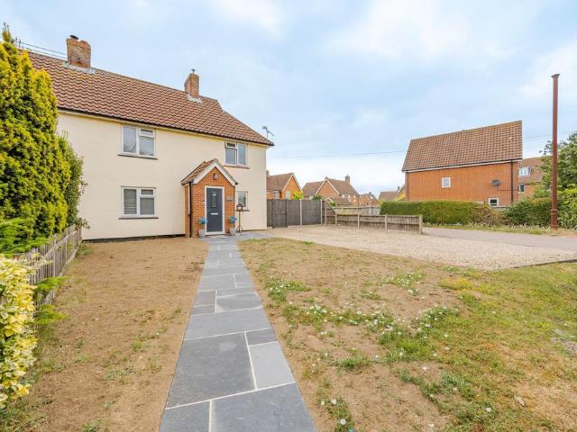 House for sale in Bedingfield, Suffolk