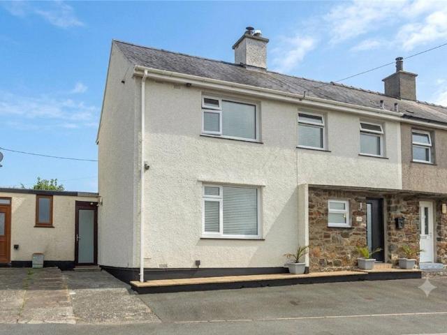 House for sale in Llanerchymedd, Wales