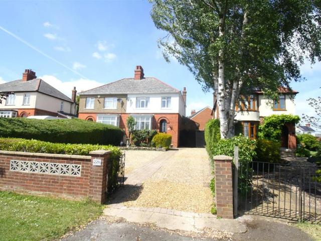 House for sale in West Bletchley, Bletchley