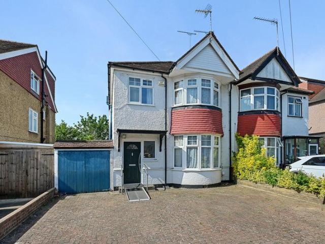 House for sale in Lane, Greater London