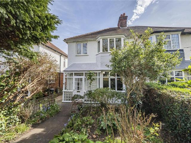House for sale in Southfields, Greater London