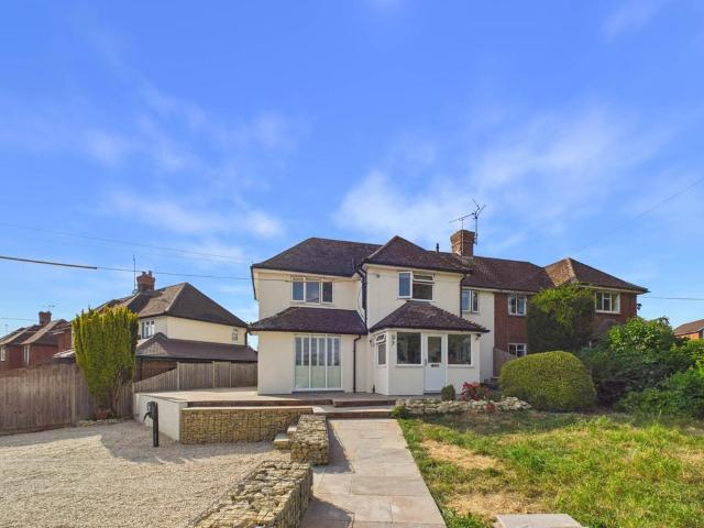 House for sale in Dinton, Buckinghamshire