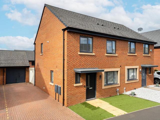 House for sale in Priorslee, Priorslee Village