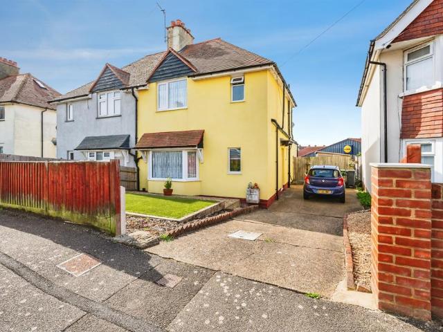 House for sale in St Anthony's Hill, Eastbourne