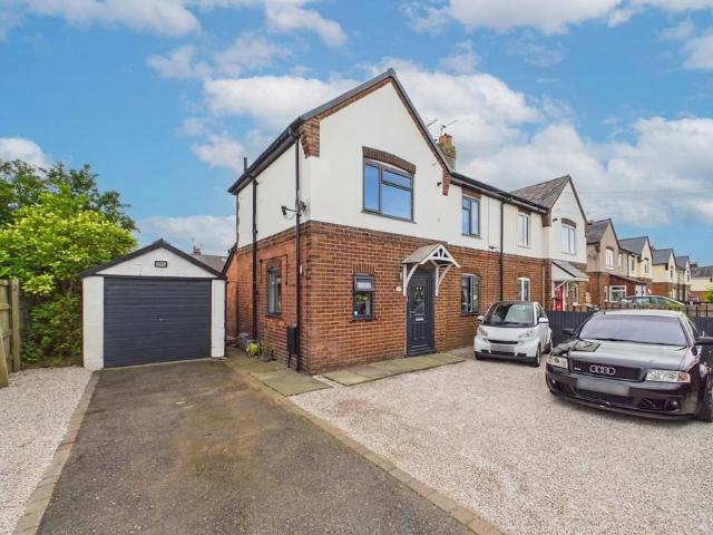 House for sale in Hawarden, Ewloe